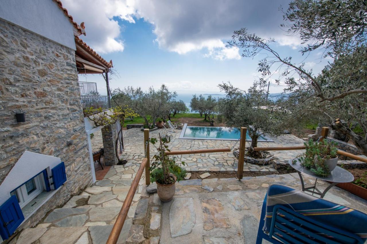 Villa Marouda Glossa Bagian luar foto