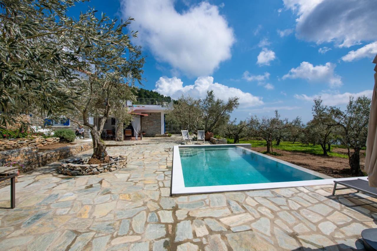 Villa Marouda Glossa Bagian luar foto