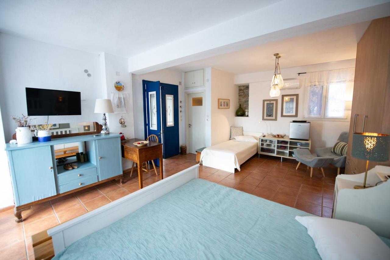 Villa Marouda Glossa Bagian luar foto