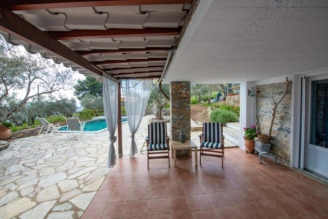 Villa Marouda Glossa Bagian luar foto