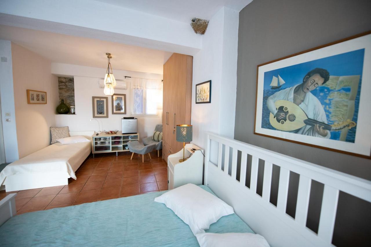 Villa Marouda Glossa Bagian luar foto