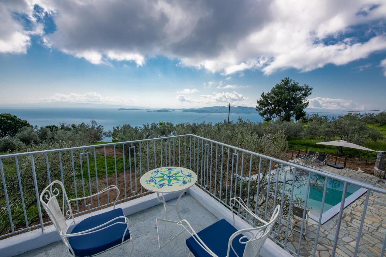 Villa Marouda Glossa Bagian luar foto