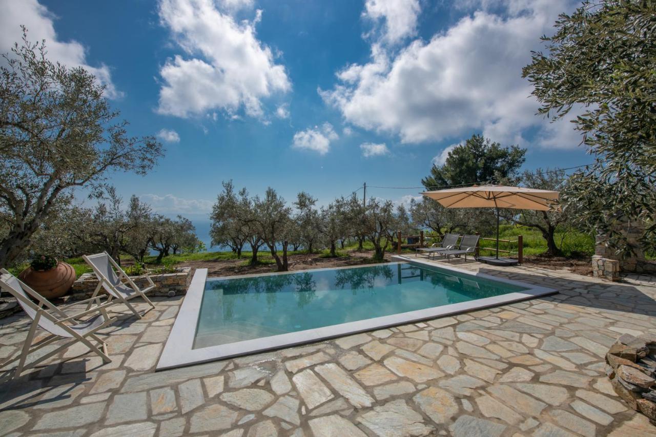 Villa Marouda Glossa Bagian luar foto