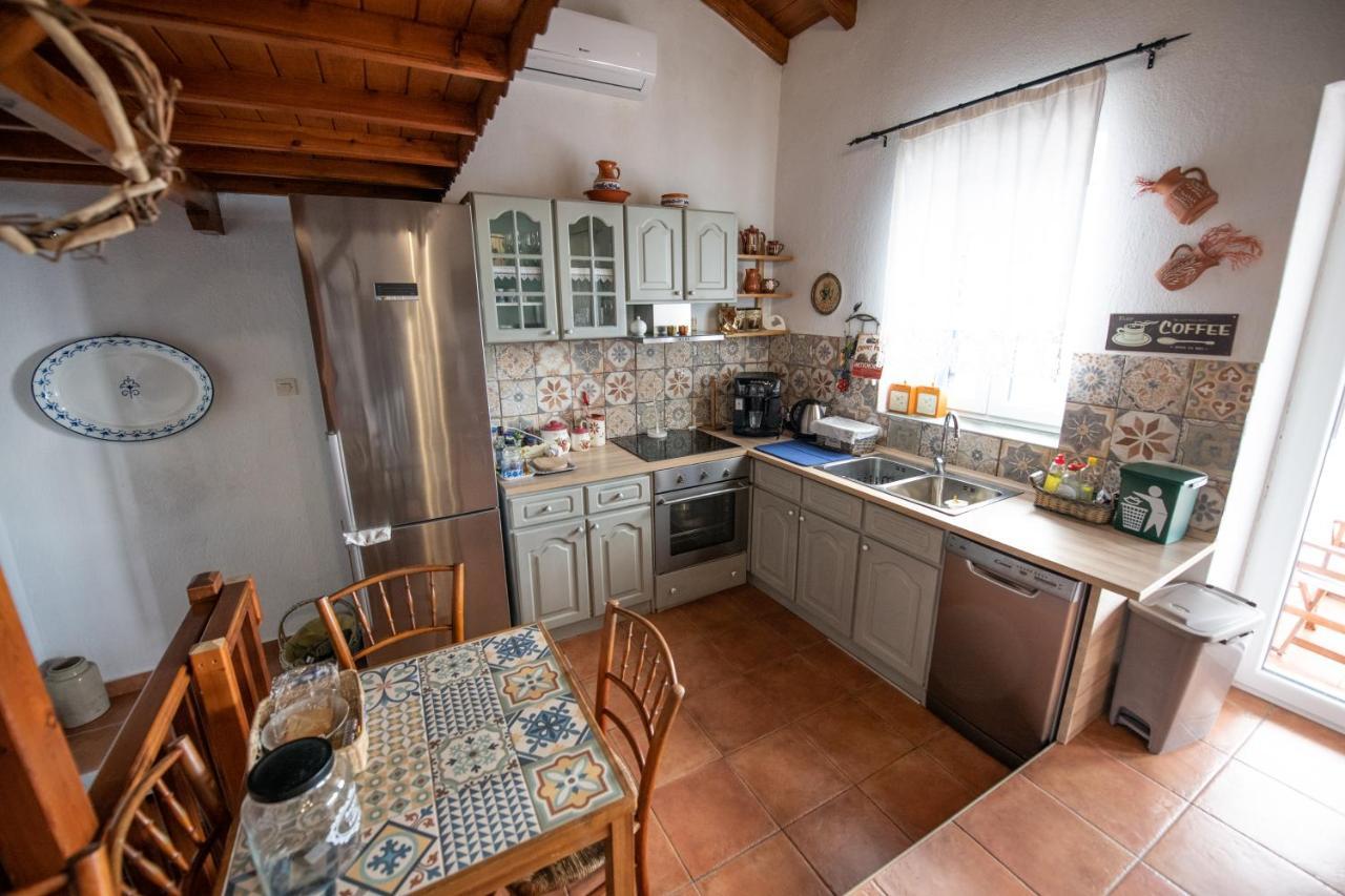 Villa Marouda Glossa Bagian luar foto