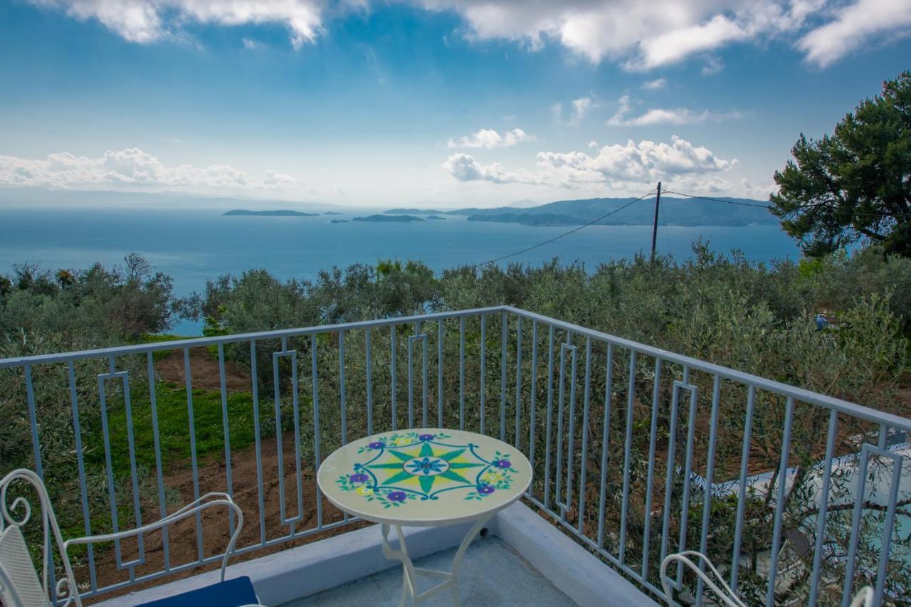 Villa Marouda Glossa Bagian luar foto