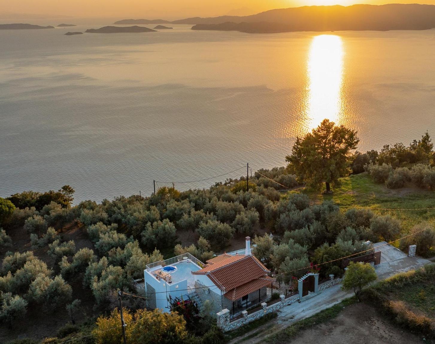 Villa Marouda Glossa Bagian luar foto