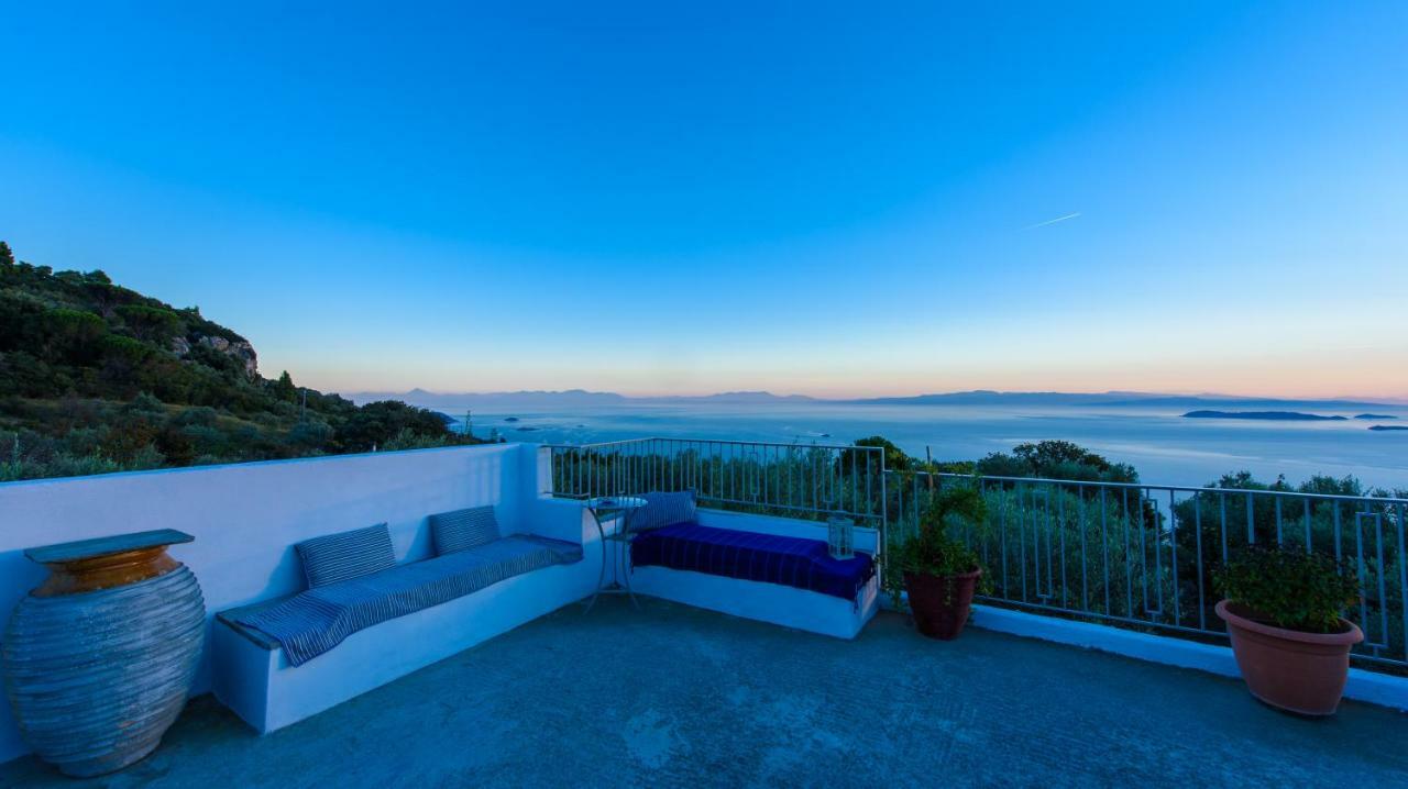Villa Marouda Glossa Bagian luar foto