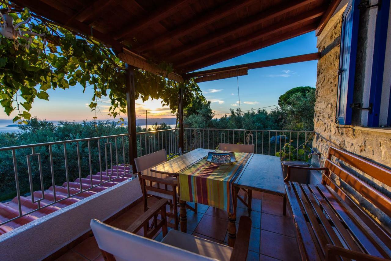 Villa Marouda Glossa Bagian luar foto