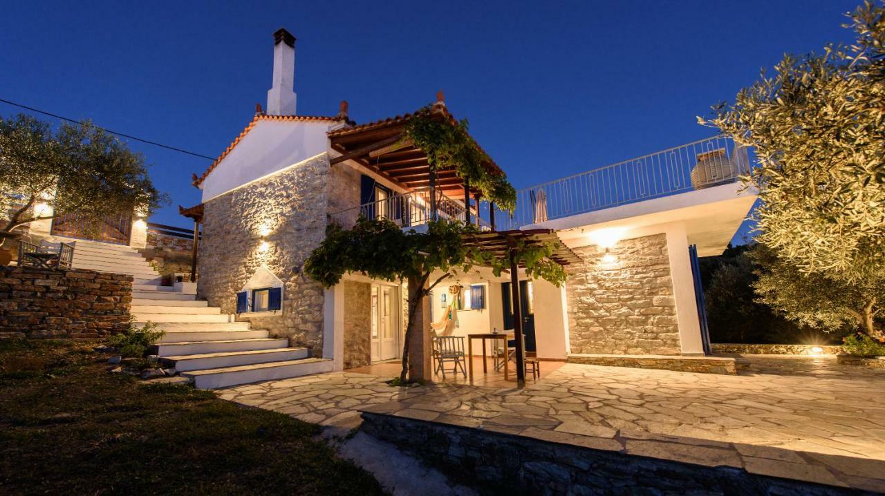 Villa Marouda Glossa Bagian luar foto