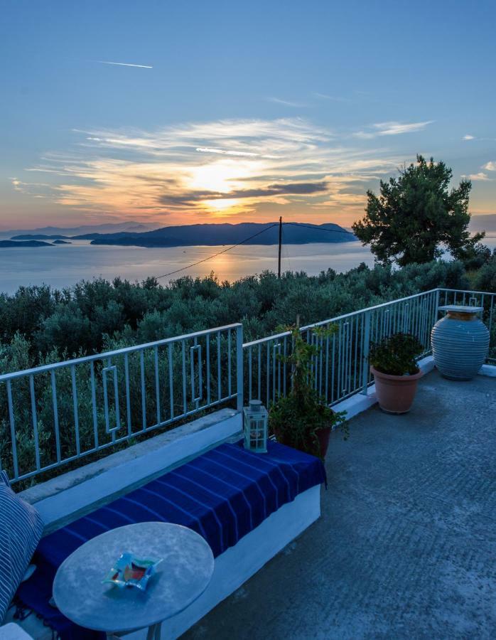 Villa Marouda Glossa Bagian luar foto