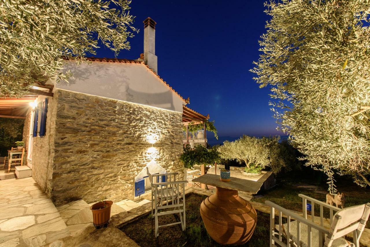 Villa Marouda Glossa Bagian luar foto
