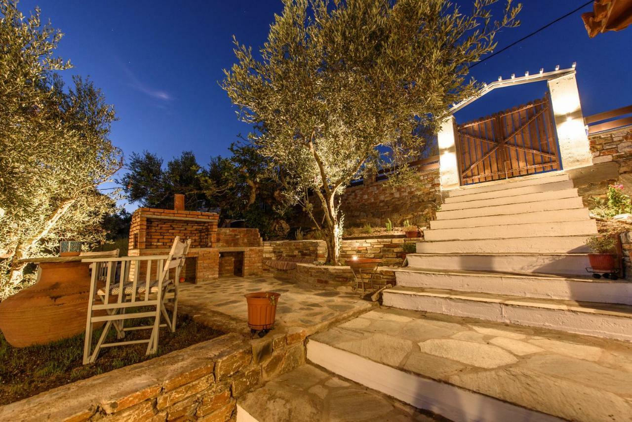 Villa Marouda Glossa Bagian luar foto